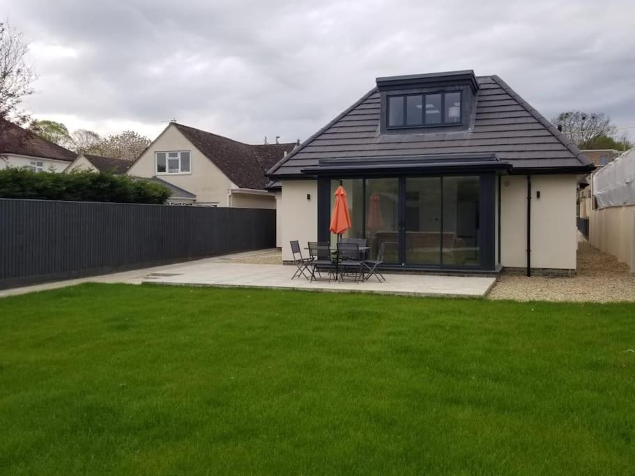 Rosey Lodge -1Bedroom Cousy Flat - Parking, Netflix, Wifi - Close To Blenheim Palace & Oxford - F5 Kidlington Eksteriør billede