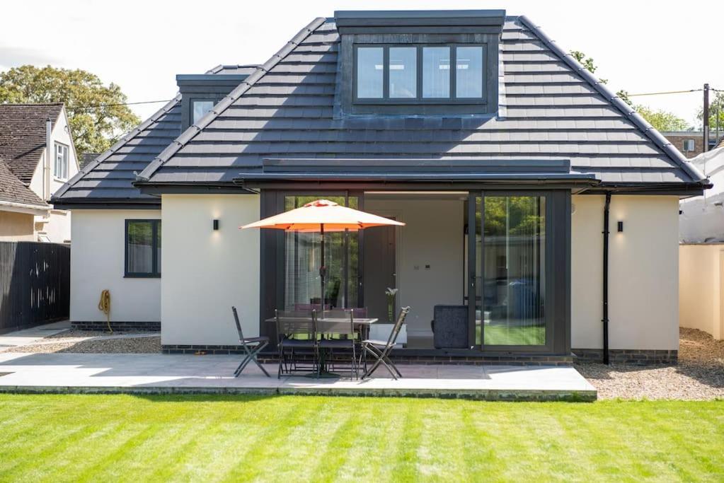 Rosey Lodge -1Bedroom Cousy Flat - Parking, Netflix, Wifi - Close To Blenheim Palace & Oxford - F5 Kidlington Eksteriør billede